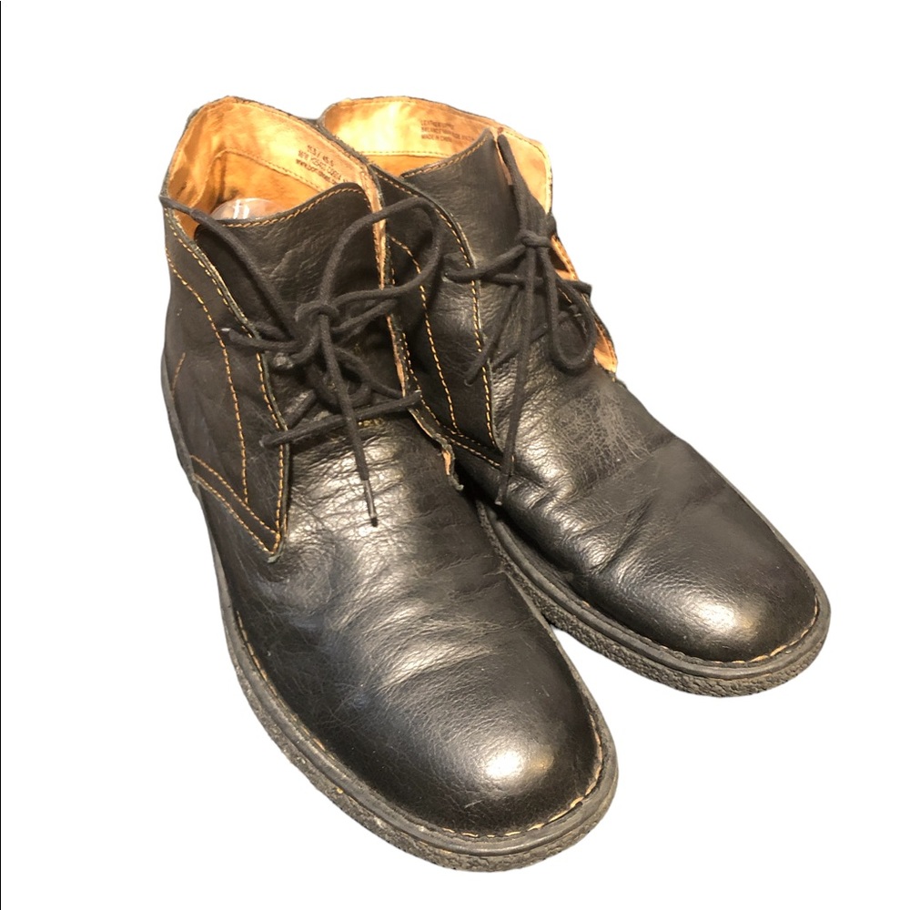 Born Black Leather Lace-Up Ankle Boots with Contrast Stitching